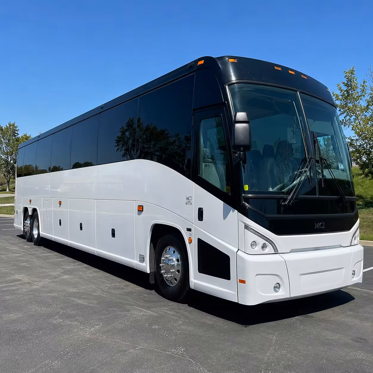 corporate airport shuttle buses in loveland for business travel