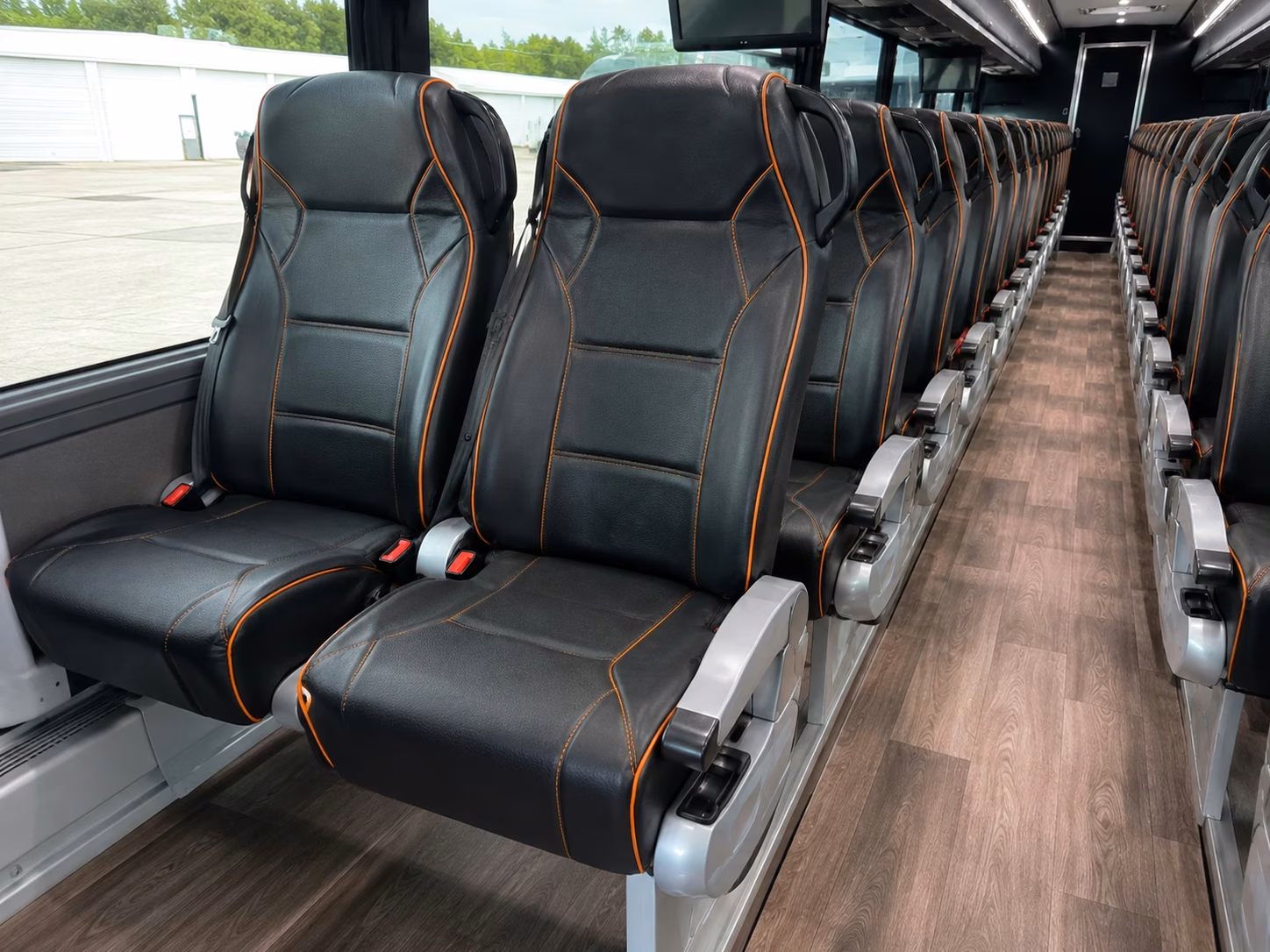 loveland wedding shuttle buses between popular ceremony venues