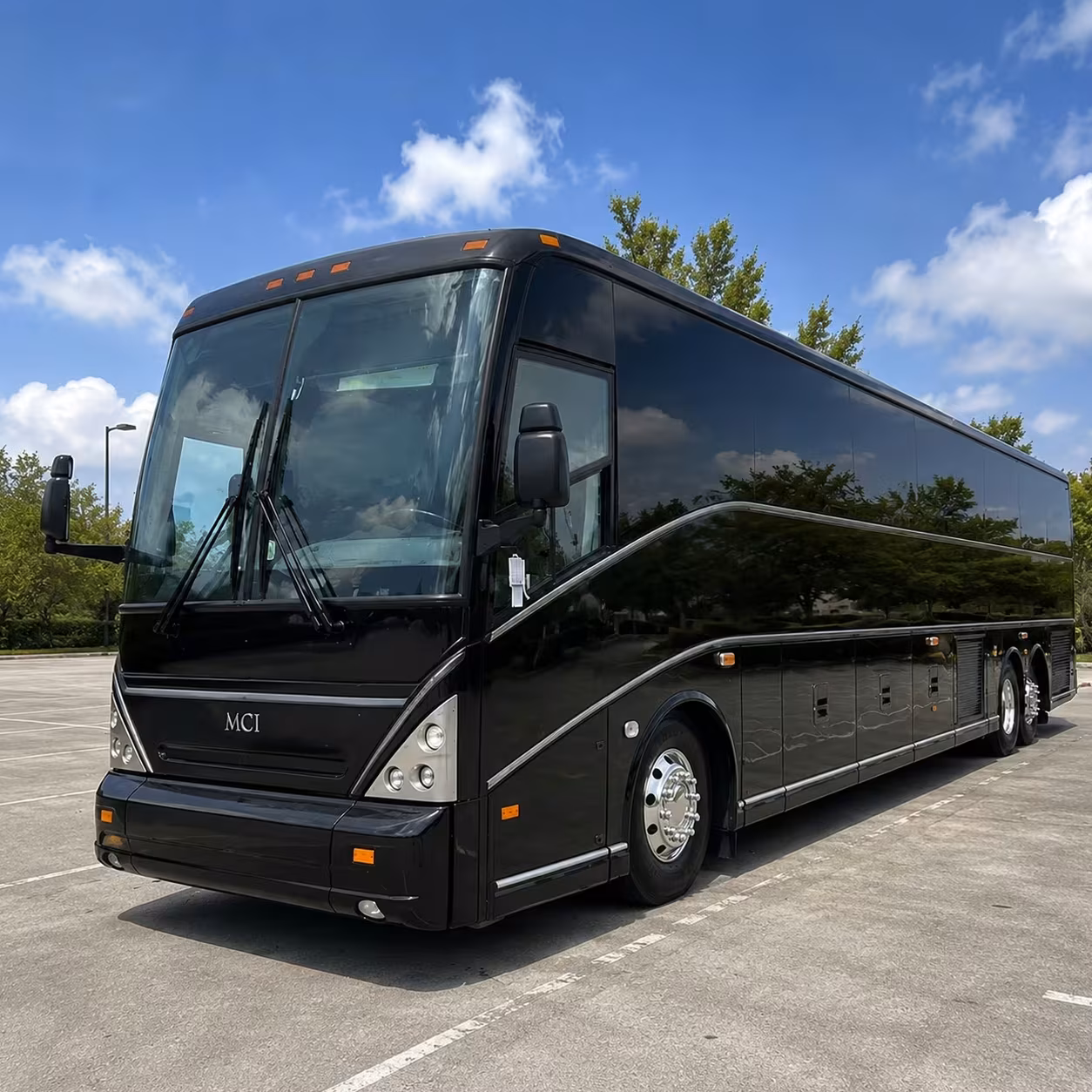 loveland wedding shuttle buses for sylvan dale and casa sagrada