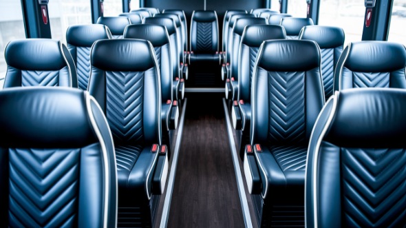 loveland 15 passenger minibus rental